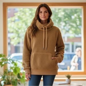Brooks Brothers Women’s Tiger Eye Brown  Teddy Fleece Funnel Neck Pullover